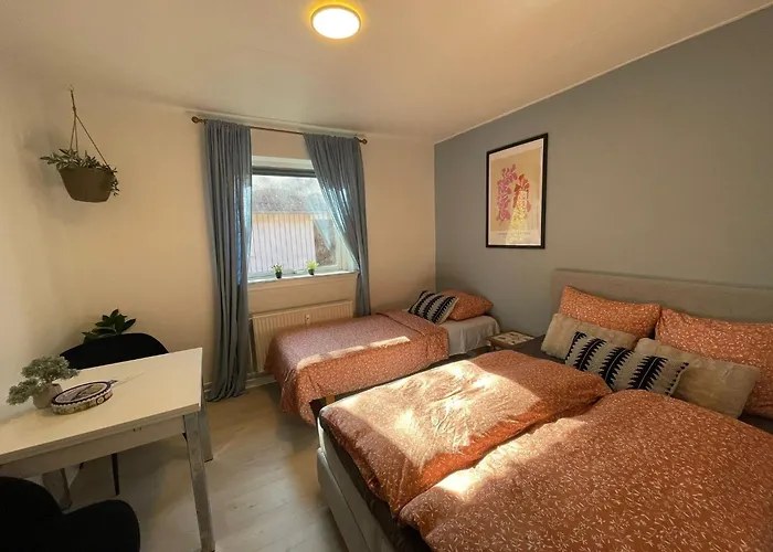 5 Minute Walk To Lego House - N3 - With Private Bathroom * بيلوند